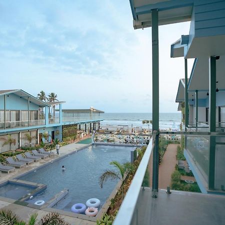 Tan-N-Sand Morjim Exterior foto